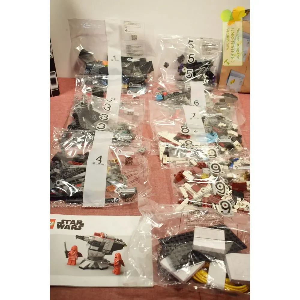 LEGO Star Wars SMART Brick Play Throne Room Duel & a-Wing 75427
